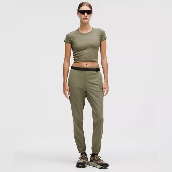 lululemon athletica Pants - Lululemon Adapted State High-Rise Jogger
Magnetic Closures